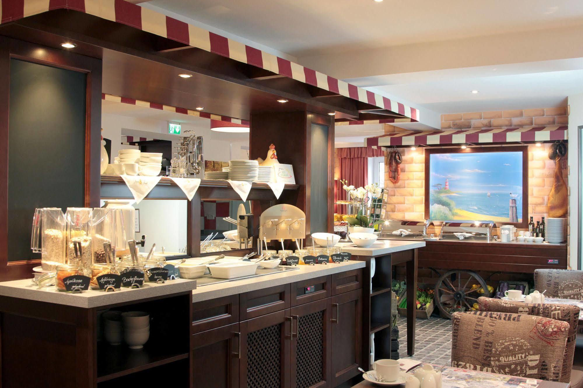 Park Hotel Sellin Εξωτερικό φωτογραφία