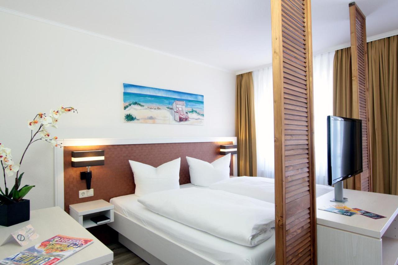 Park Hotel Sellin Εξωτερικό φωτογραφία